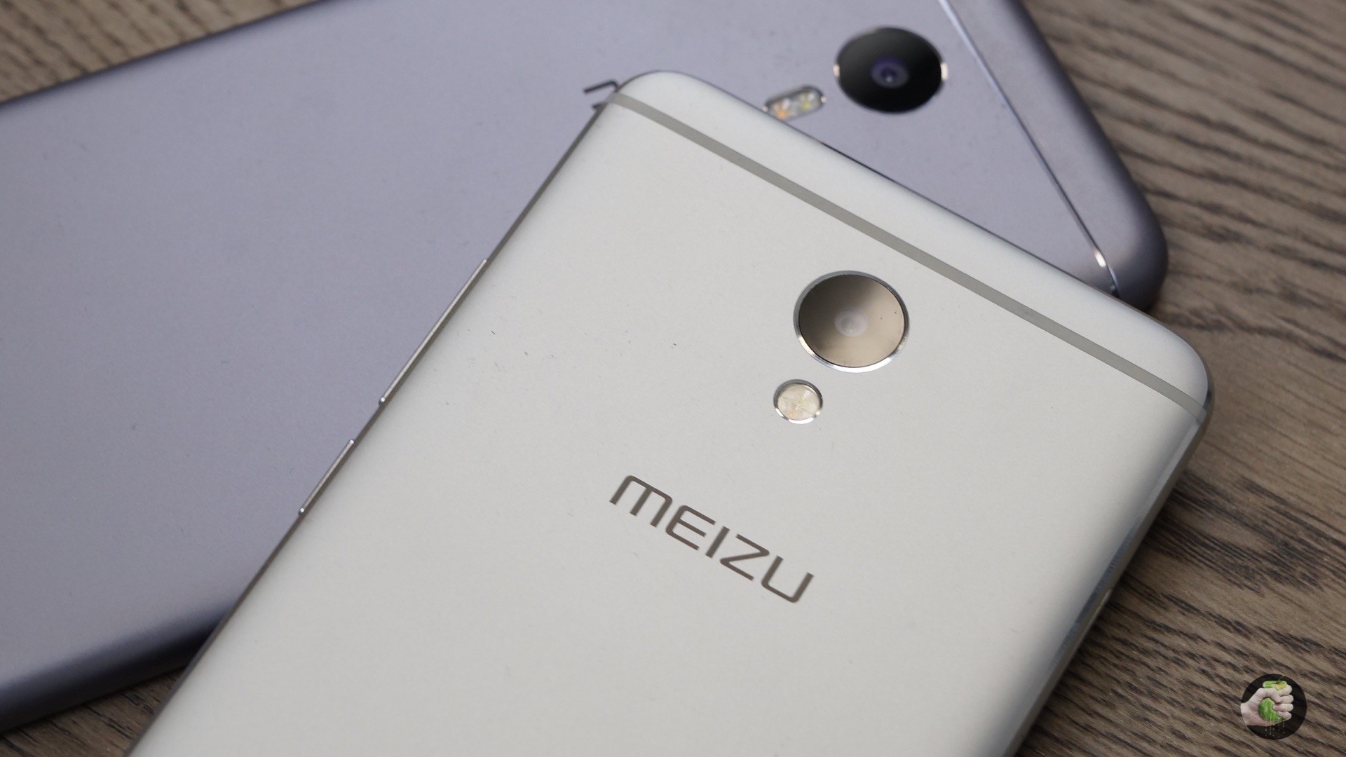 Meizu научилаcь заряжать телефоны за 20 минут — Wylsacom