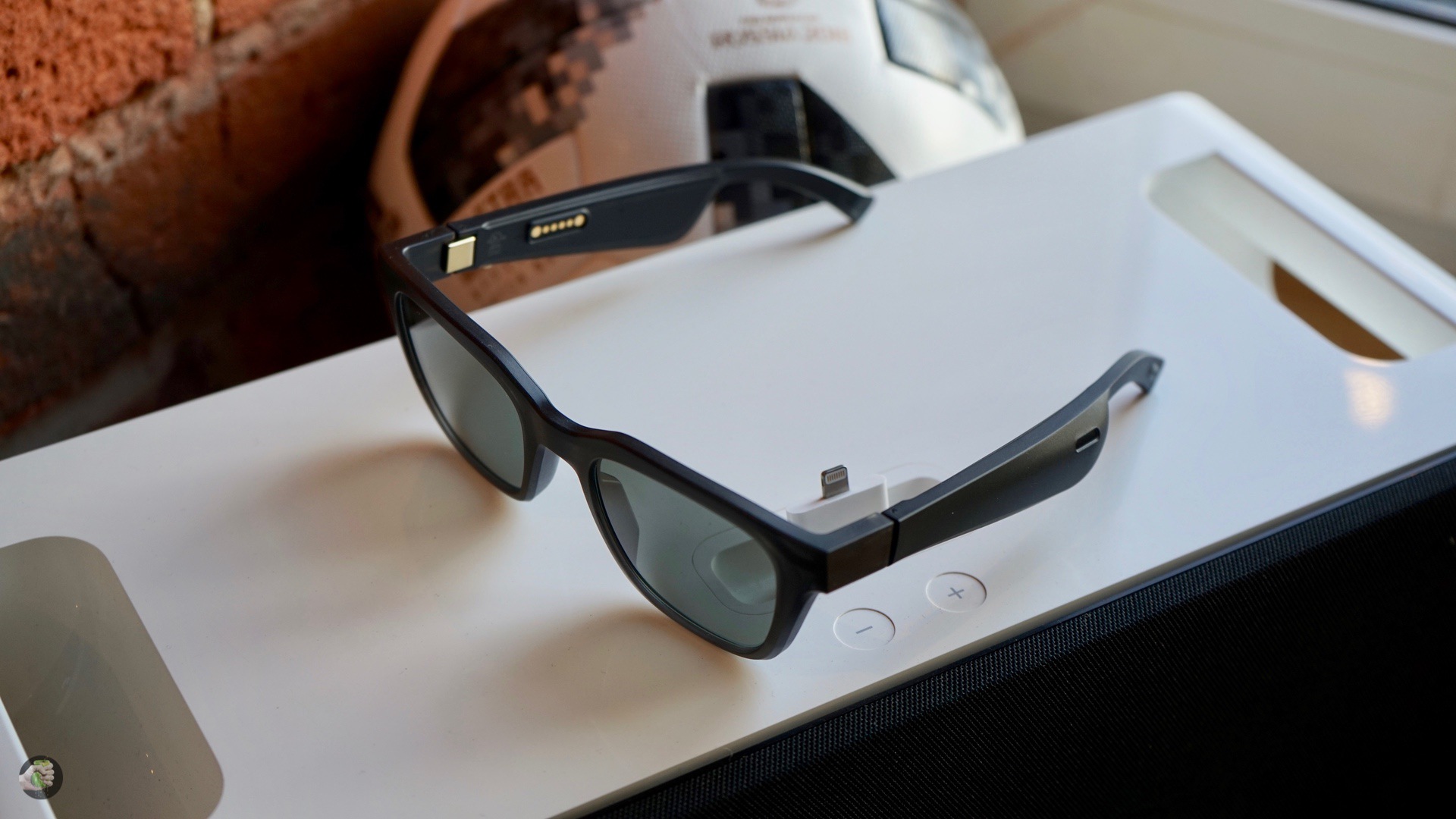 Очки Bose frames с динамиками на модели. Bose очки комплект. Очки Bose frames с динамиками реклама. Очки Bose frames с динамиками обзор. Очки bose