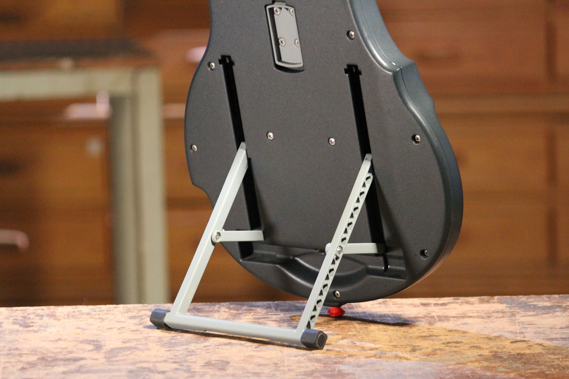 The modular guitar for the day collected on Kickstarter six times the required amount