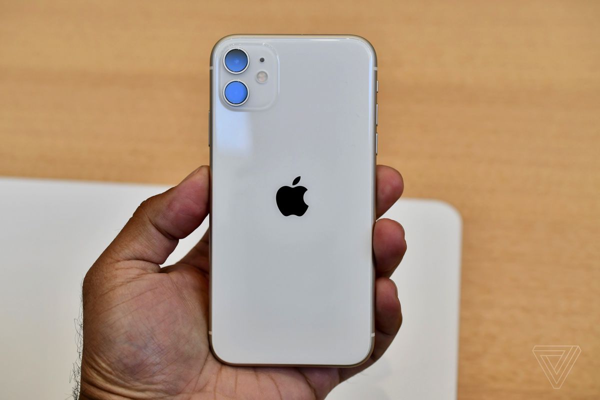 iphone 11 pro зарядка в комплекте