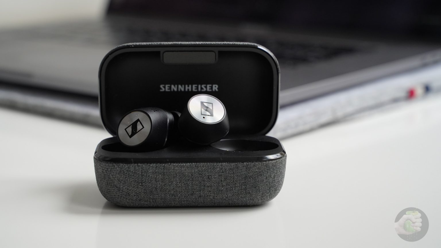 Наушники sennheiser tws momentum 2. Sennheiser momentum true wireless 2 white. Наушники sennheiser momentum true 2. Sennheiser momentum 3 tws. Sennheiser momentum true wireless 4.