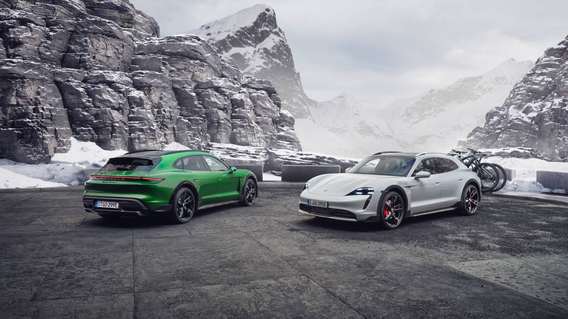 Porsche Taycan Cross Turismo 2020