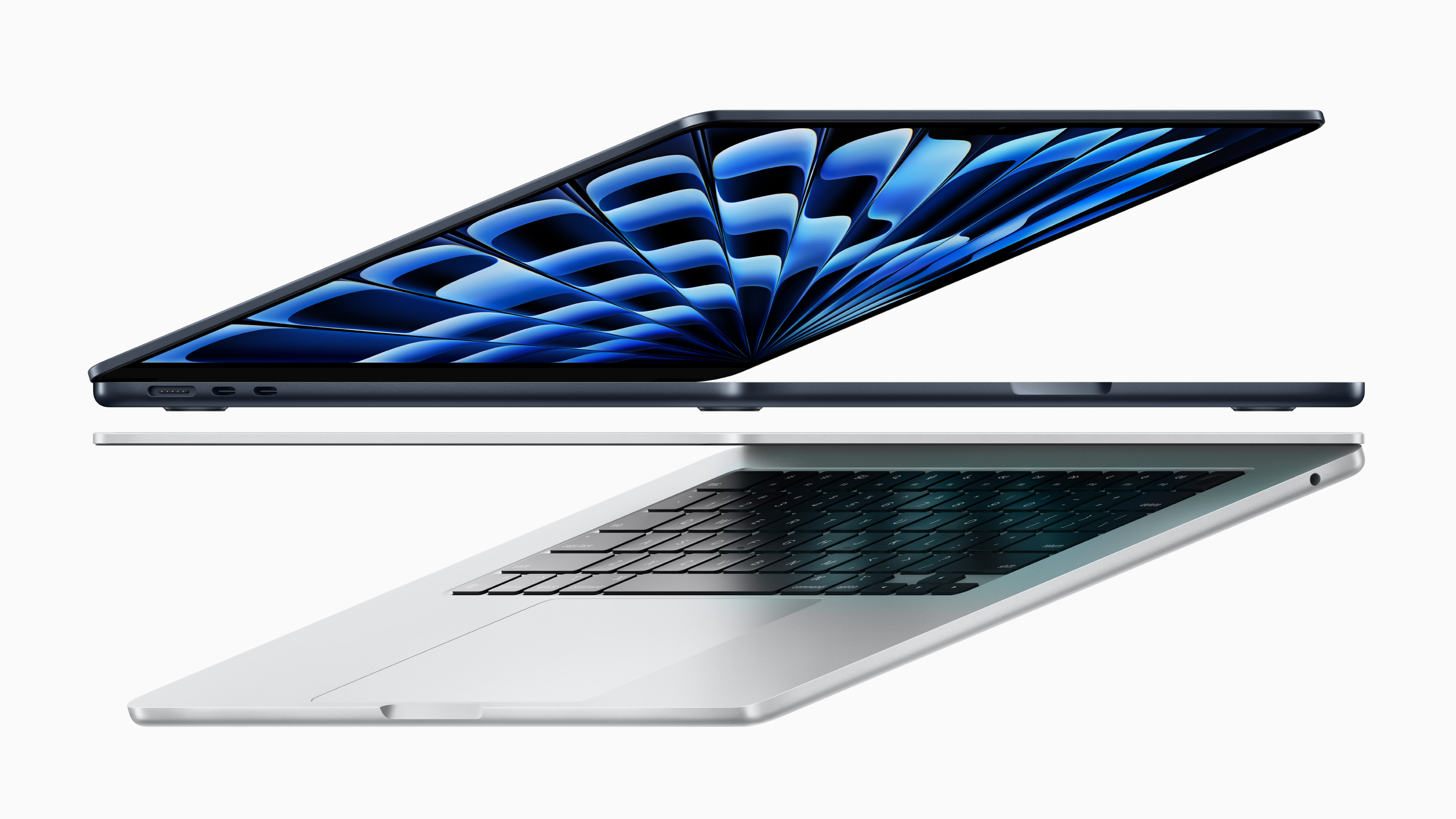 MacBook Air сначала получит улучшенные ЖК-панели, а после — OLED