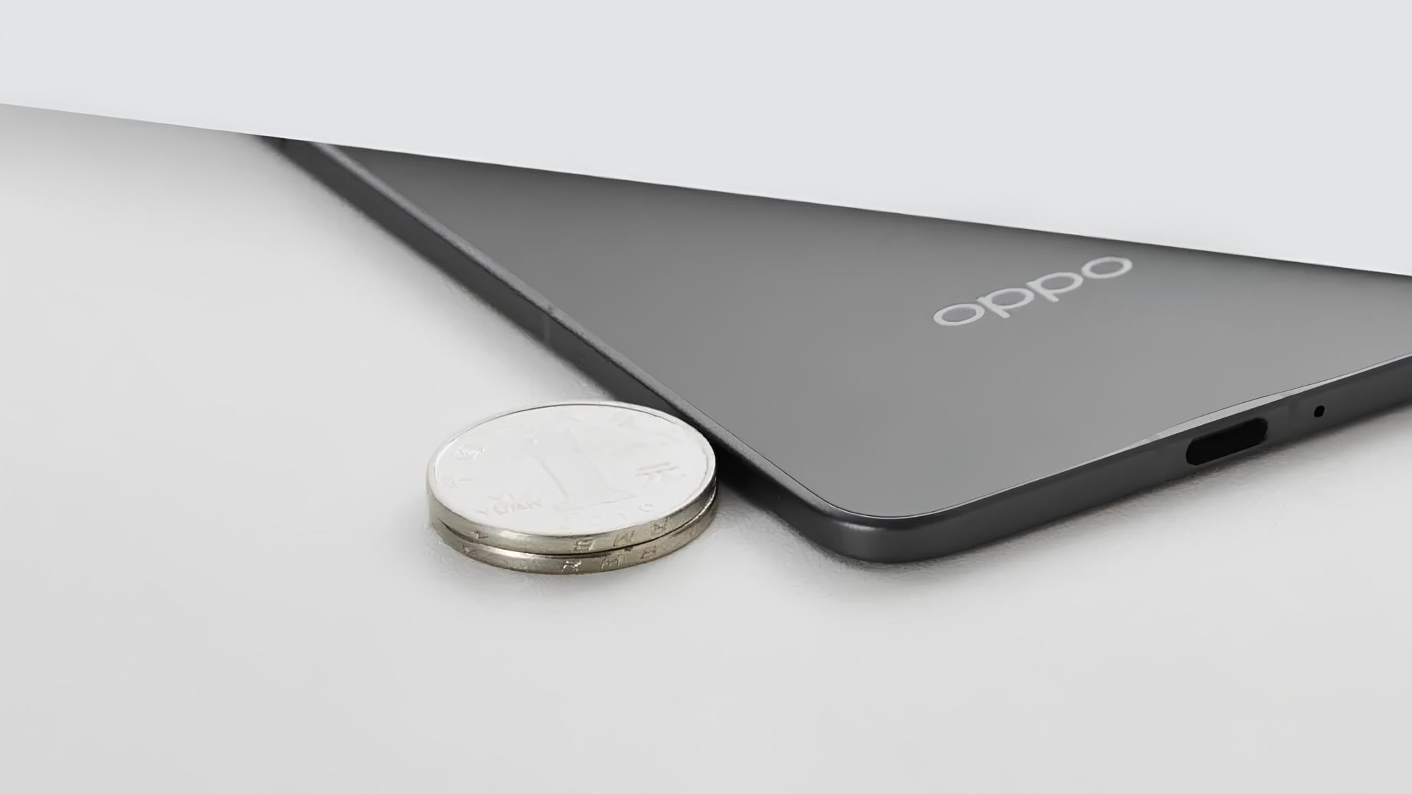 OPPO тизернула супертонкую раскладушку Find N5