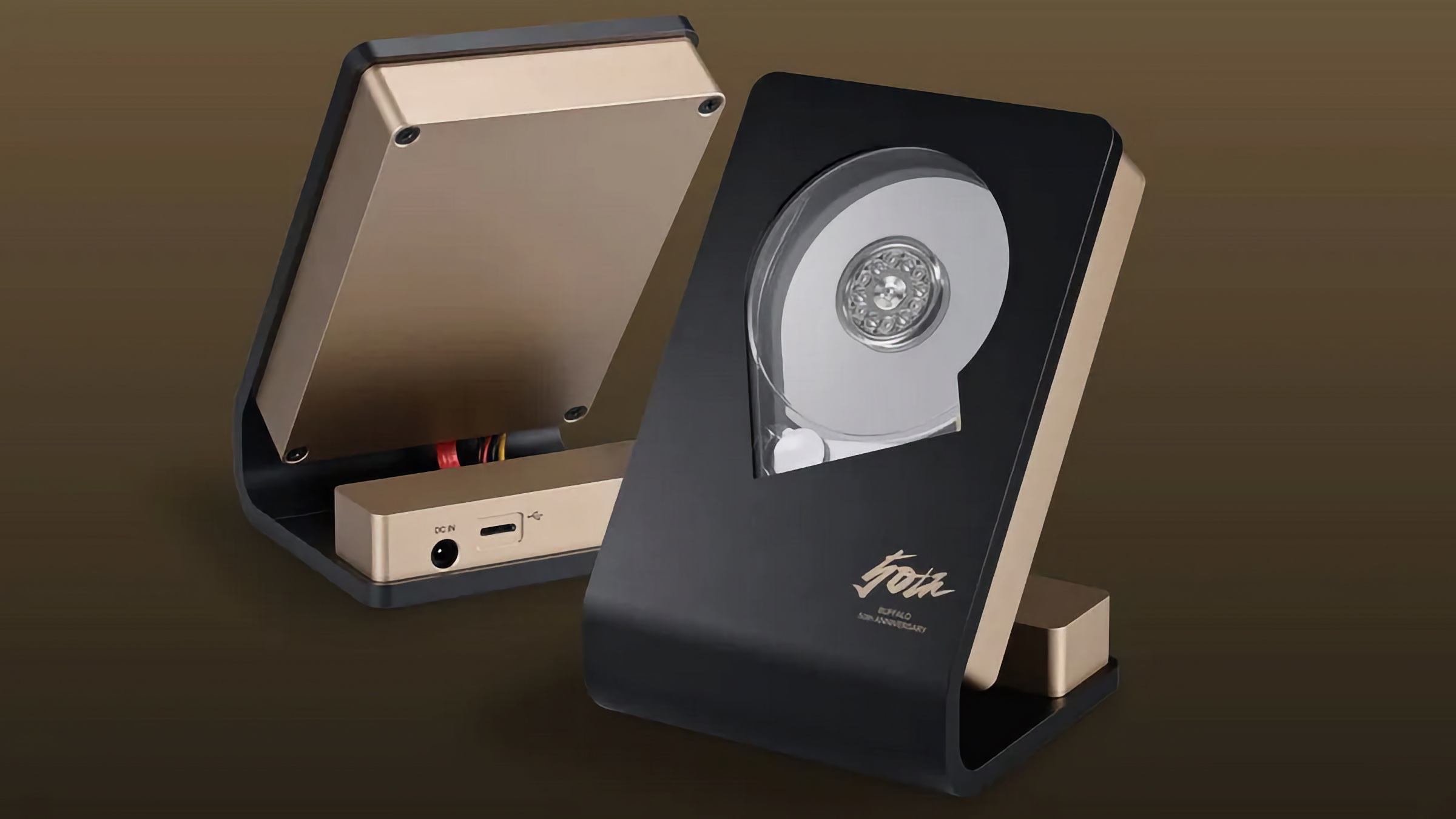 Buffalo представила лимитку Skeleton Hard Disk — внешний жёсткий диск на 4 ТБ с окошком