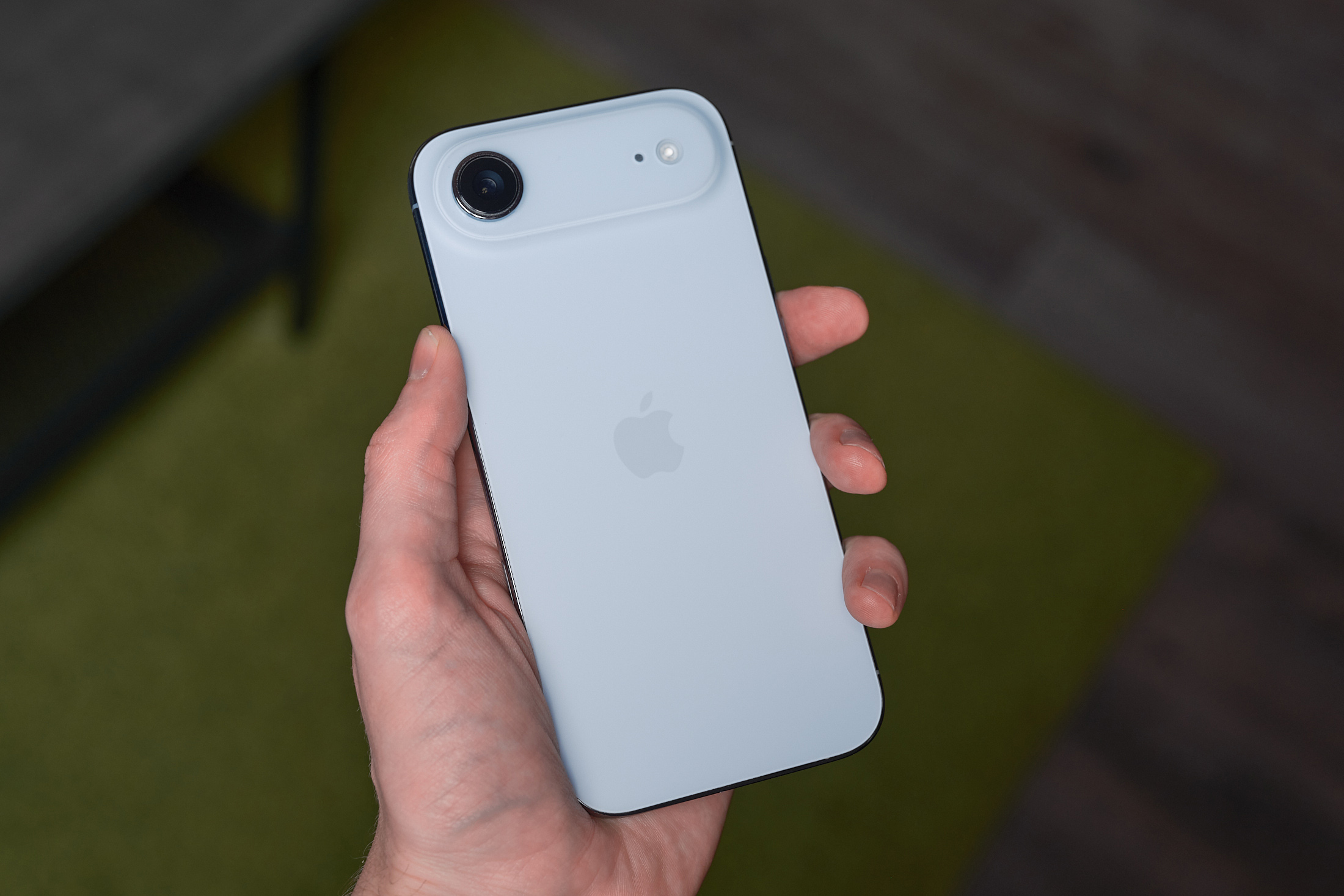 9to5Mac: линейка iPhone 17 подвержена «окирпичиванию» после полной разрядки