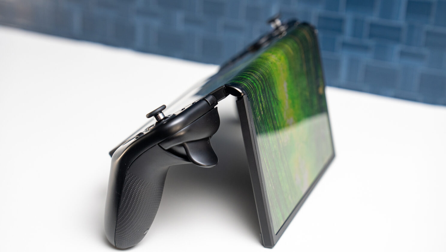 268328_Lenovo_Legion_Go_Fold_Concept_MWC2026_ADiBenedetto_0004