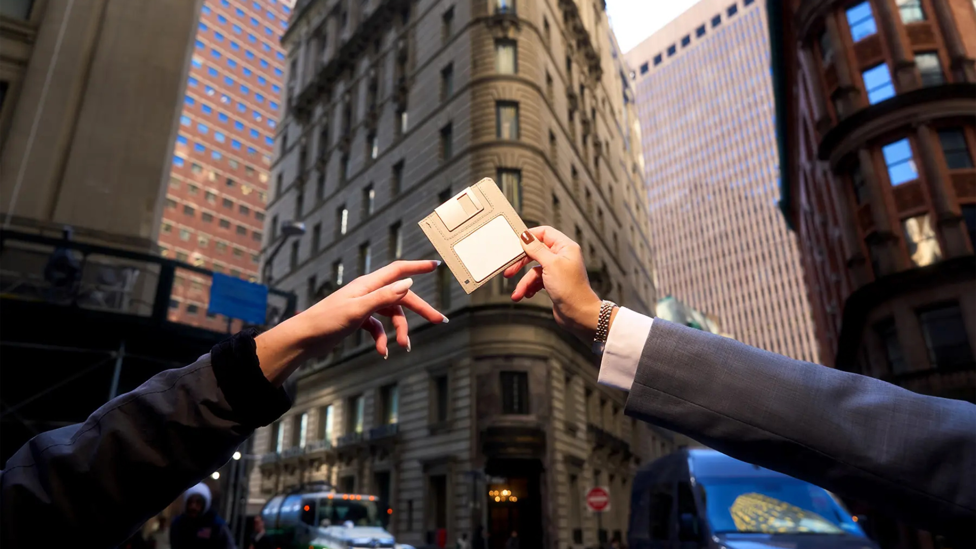 Милота дня: бумажник в виде дискеты