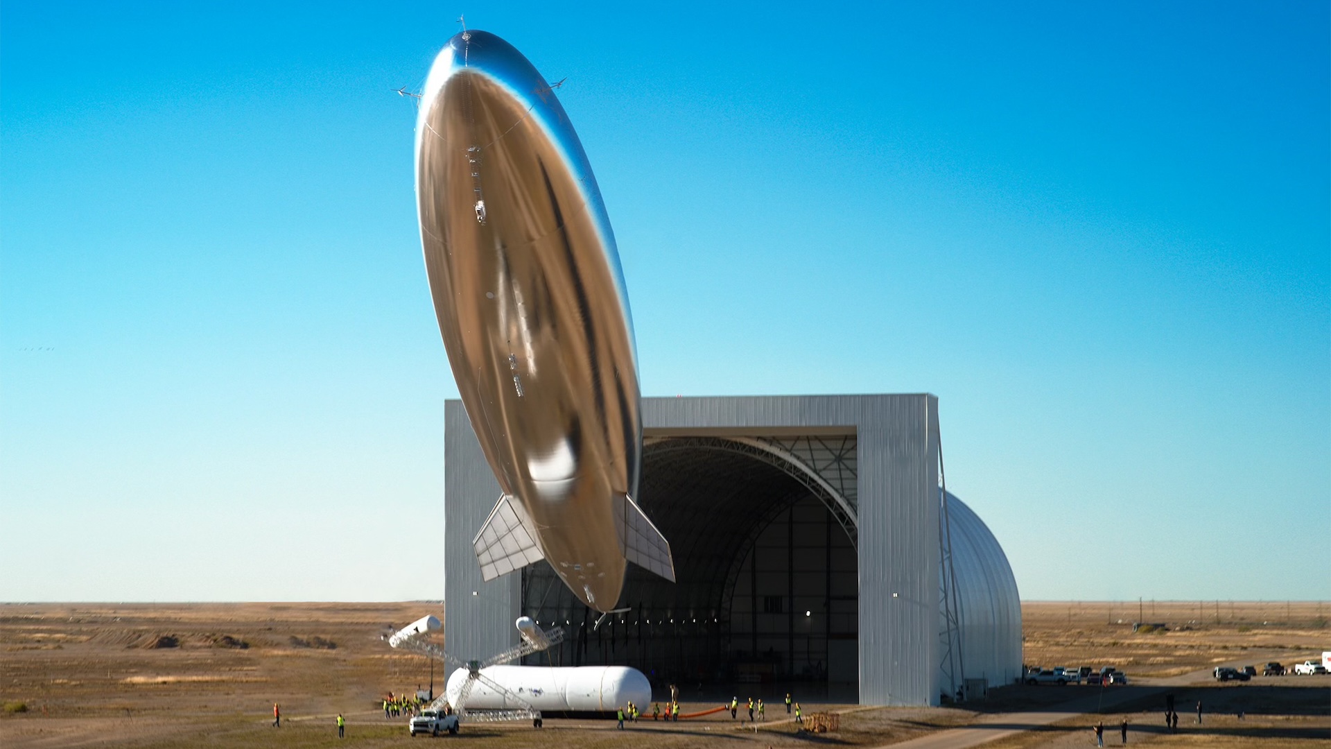 В США испытали дирижабль со станцией сотовой связи в стратосфере