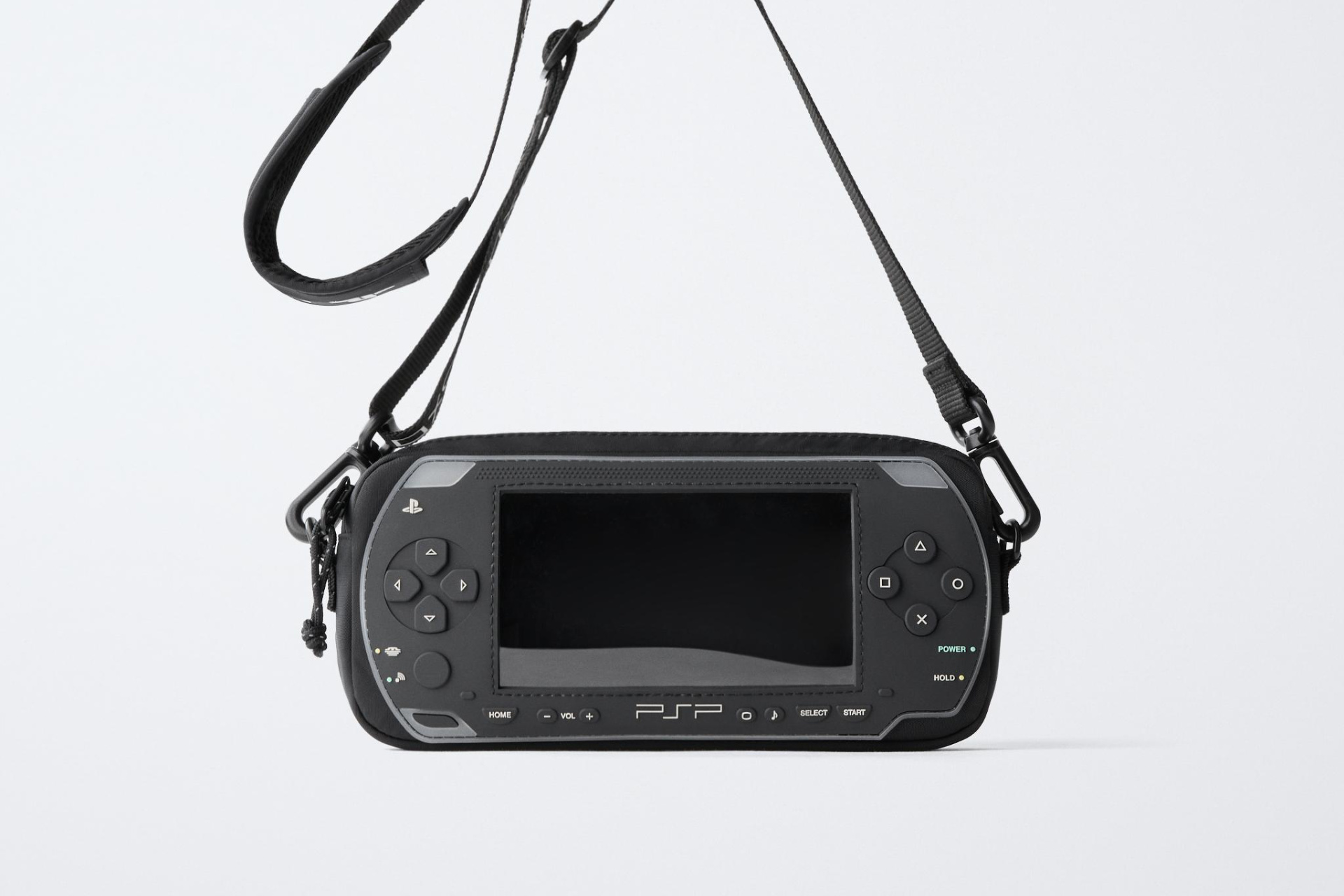 Милота дня: сумка ZARA в виде PSP