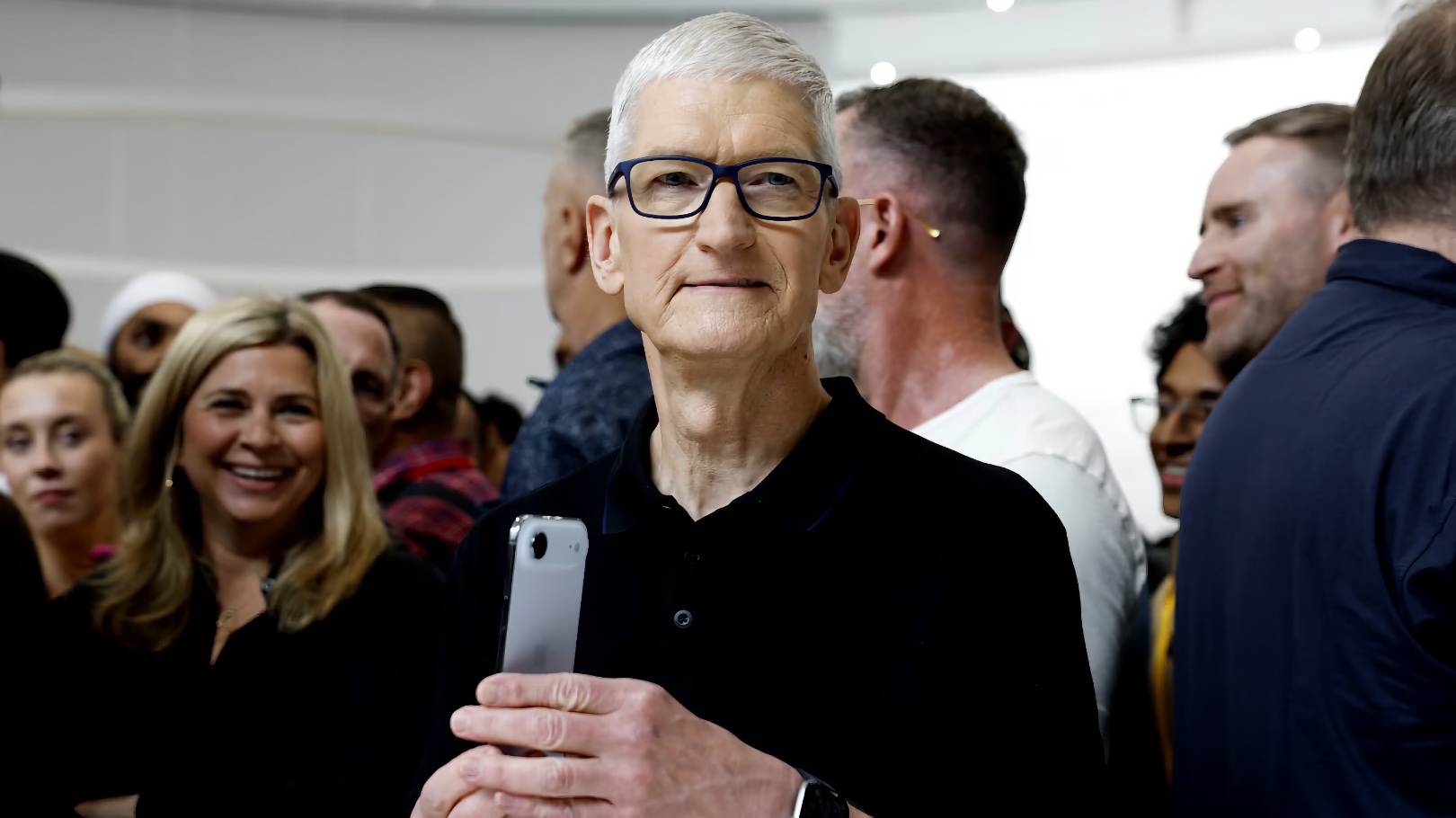 Тим Кук: рост цен на технику Apple «неизбежен»