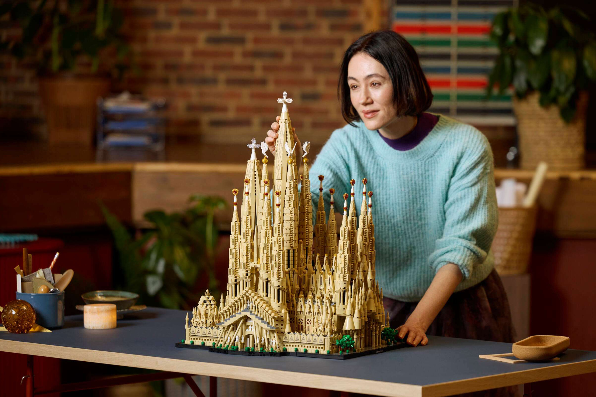 LEGO представила свой самый монументальный набор с испанской Саградой Фамилией