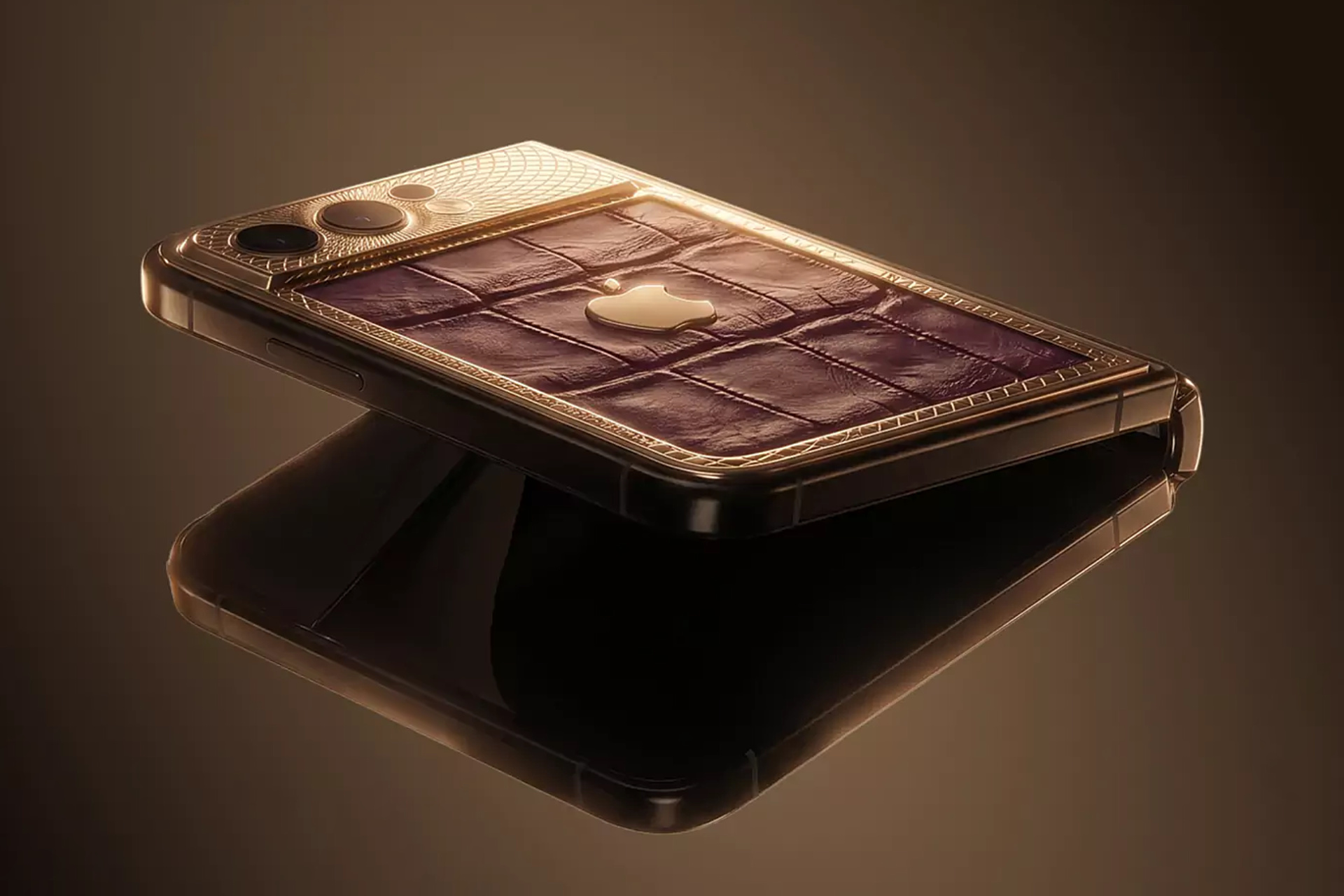 Caviar представила складной iPhone раньше Apple