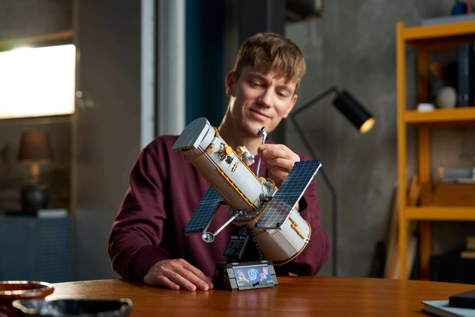 LEGO представила детализированную копию телескопа «Хаббл»